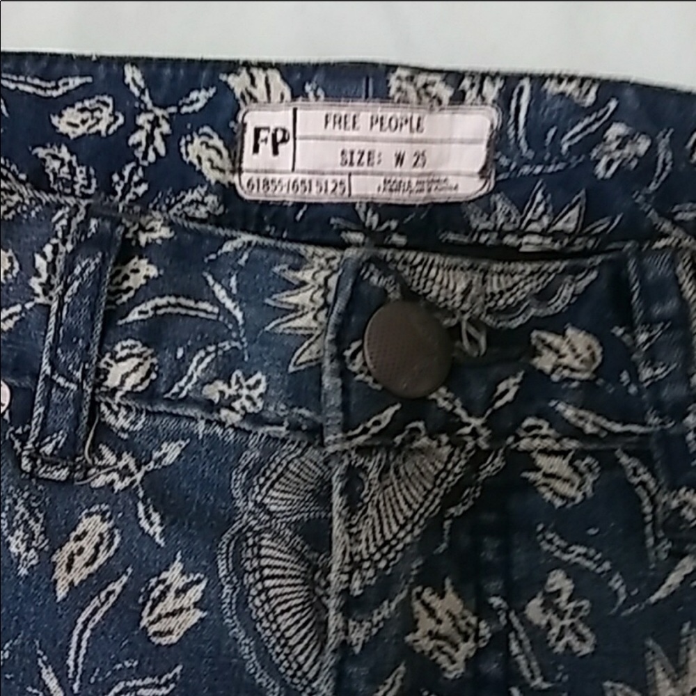 Free People Jeans ✨RARE✨ - Picture 5 of 7